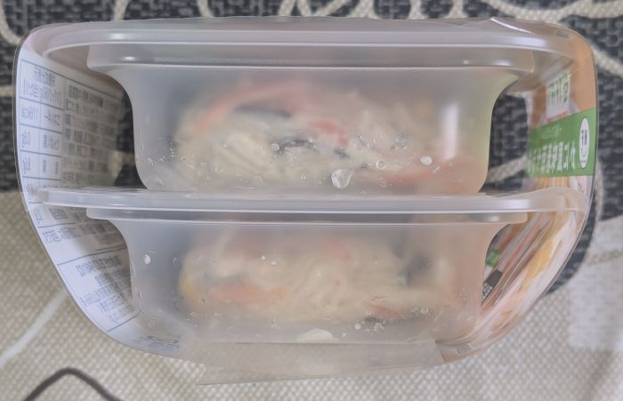 かに風味春雨サラダ側面２