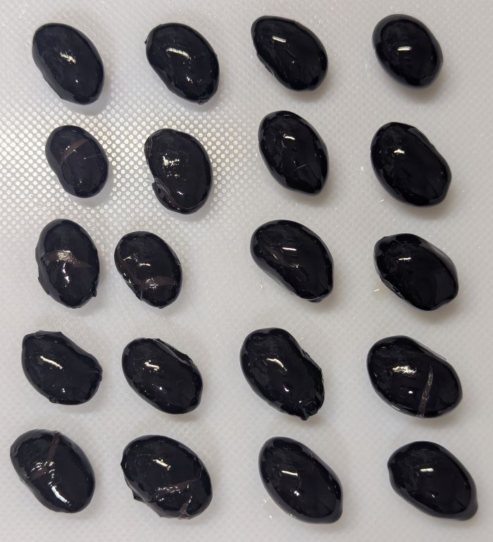 黒豆大きさ比較１