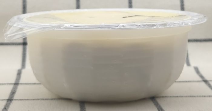 「おつまみやっこ(青じそおろしポン酢)」のパック側面