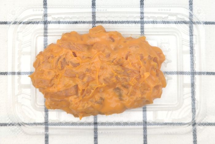 「うにくらげ」のパック中身（フタをはずした状態）