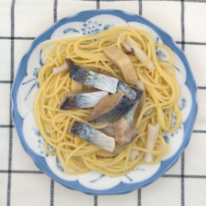 「にしんオリーブオイル漬け（燻製風味）」を使ったパスタ