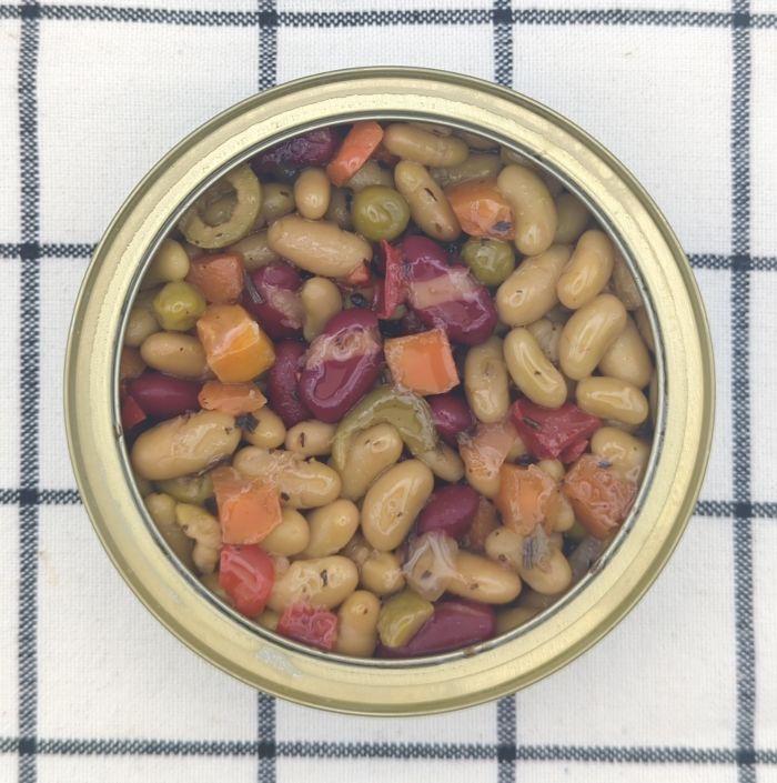「豆とツナのサラダ(バジル)」の缶詰中身